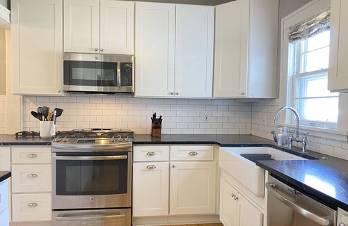 Kutzky Park House | Historical Charm Meets Fully Renovated