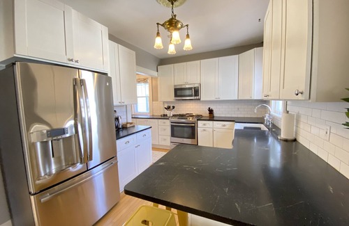 Kutzky Park House | Historical Charm Meets Fully Renovated