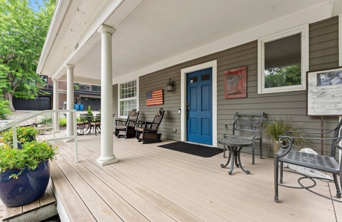 Wayzata House | Historical/Rustic home built in 1900s. Nestled just 300yrds form Lake Minnetonka