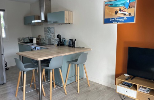 Saint-Palais-sur-Mer Apartment | HISTORY OF ESCAPE AT BELVEDERE, BEACHES AND CENTER ON FOOT, TERRACE/PARKING