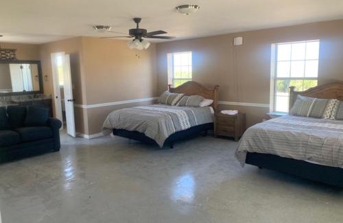 Springtown Villa | Hitching Post