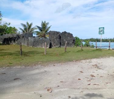 Huahine Bed & Breakfast | Hitimahana lodge