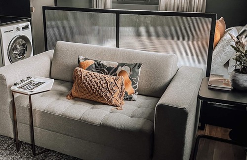 Braddon Apartment | ‘Hive’ Micro Stay — Bold, Cosy, Elevated!