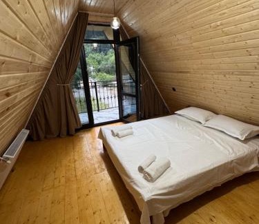 Borjomi Apartment | Hiyadel balcony
