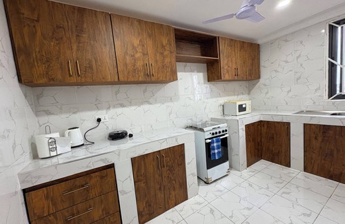 Accra Apartment | HK Plaza, Adenta Apartment 1 & HK Plaza, Adenta, Pent House