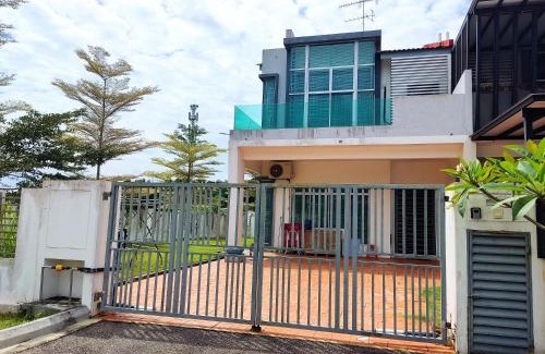 Bandar Penawar Villa | HK68 Desaru homestay