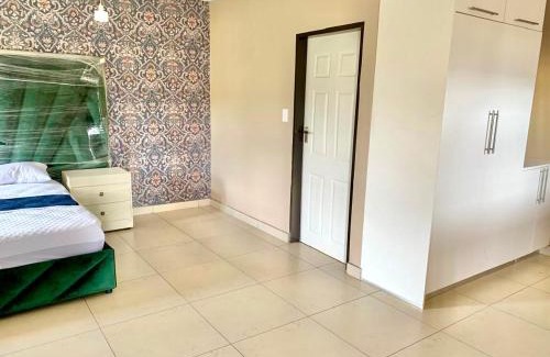 Makhuduthamaga Resort | Hlako Lodge