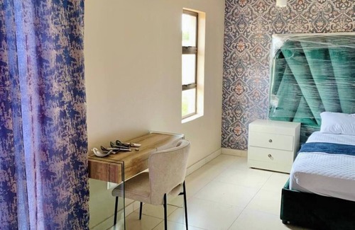 Makhuduthamaga Cabin | Hlako Lodge