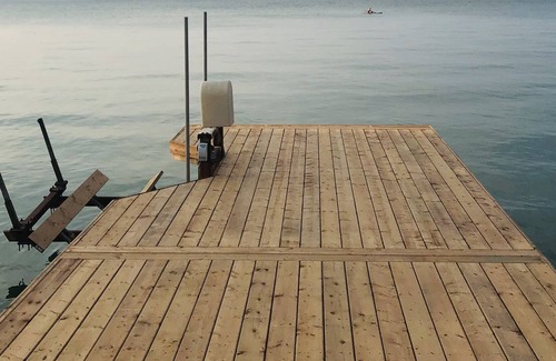 Tecumseh House | HMH Hospitality - Cozy LakeFront property