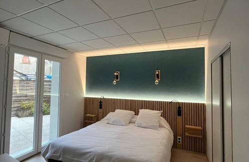 Saint-Geniez-d'Olt Hotel | Hotel Le Lion D'or