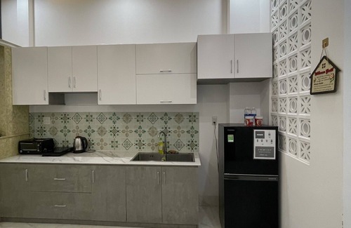 Ninh Kieu Bed & Breakfast | HO GIA AN Home cách chợ nổi 5 phút - KING ROOM