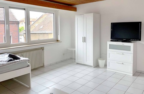 Lendersdorf Apartment | HÖ01 large apartment with dryer and washing machine