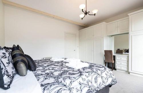 Sullivan's Cove Apartment | Hobart CBD Premium Apartment, 3 mins to waterfront