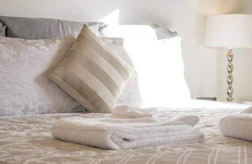 Sullivan's Cove Apartment | Hobart CBD Premium Apartment, 3 mins to waterfront