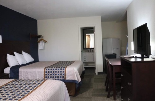 Hobbs Hotel | Hobbs Family Inn