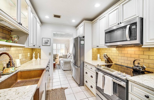 Hobe Sound Villa | Hobe Sound Villa w/Screened Porch: 4 Mi to Beach