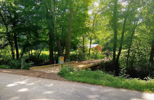 McArthur House | HOCKING HILLS AREA LODGING. Adults/21 & Older Only Getaway. Smoke & Pet Free.