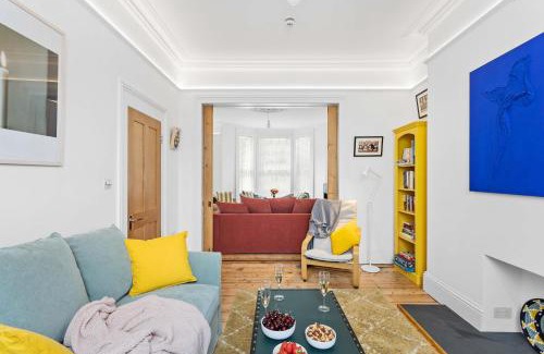 Barbican House | Hoe Park House, Sleeps 10, Historic, Central, Near Excellent Dining, Bars & Seafront