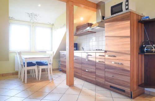 Niederberndorf Apartment | Hof Köhne - Altes Bauernhaus - Wohnung Dachstube rechts