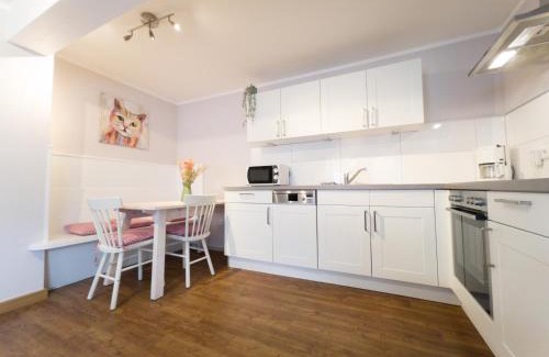 Niederberndorf Apartment | Hof Köhne - Altes Bauernhaus - Wohnung Katze