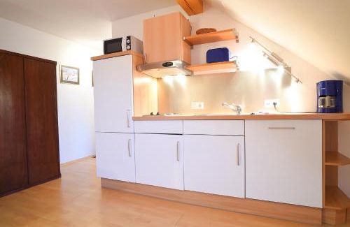 Niederberndorf Apartment | Hof Köhne - Altes Bauernhaus - Wohnung Dachstube links