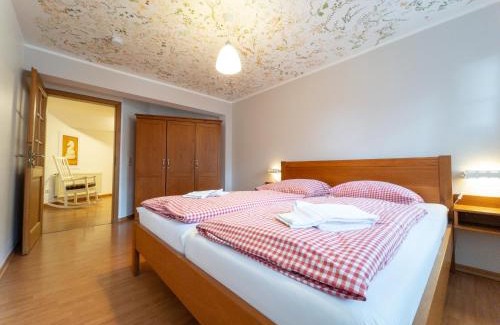 Niederberndorf Apartment | Hof Köhne - Altes Bauernhaus - Wohnung Hase