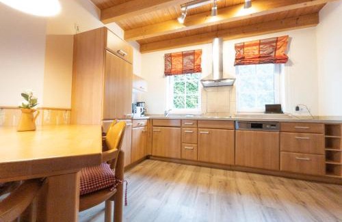 Niederberndorf House | Hof Köhne - Doppelhaus - Wohnung Doppelhexe