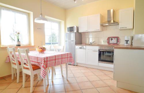 Niederberndorf Apartment | Hof Köhne- Haus am Spielplatz - Wohnung Strauß