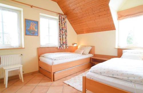 Niederberndorf Apartment | Hof Köhne- Haus am Spielplatz - Wohnung Strauß