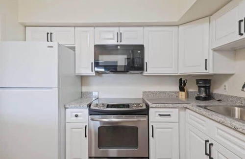 Lubbock Apartment | Hoff Gardens 37 - 1BR/1BA - Downtown Lubbock