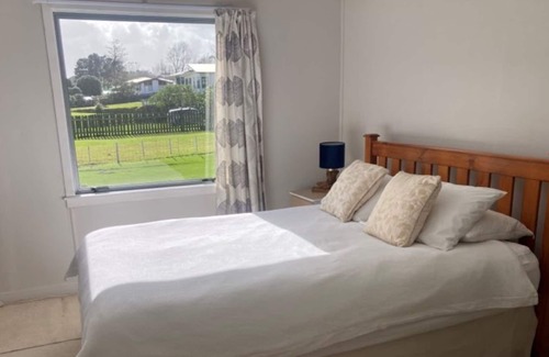 Opononi House | Hokianga Classic Bach with Harbour Views