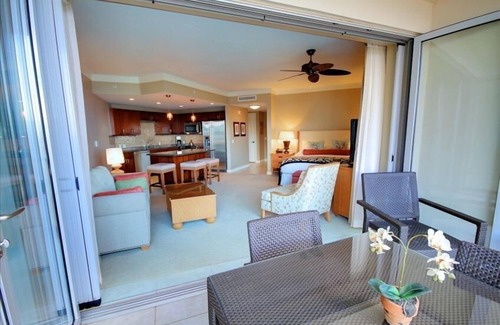 Kaanapali Apartment | HOKULANI 719-7th Floor Studio with Ocean Views- Yes That's Your View!