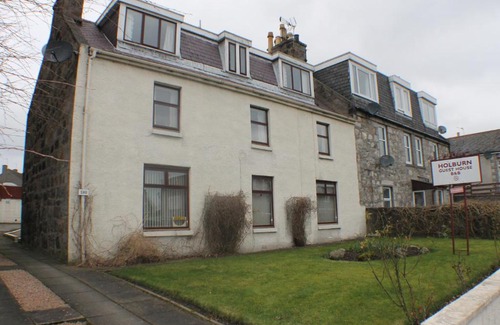 Central Aberdeen House | Holburn Guesthouse