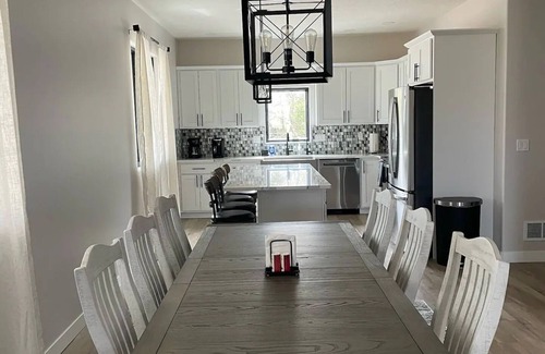 Loup City House | Hole 4 Hideaway