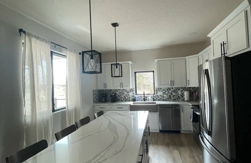 Loup City House | Hole 4 Hideaway