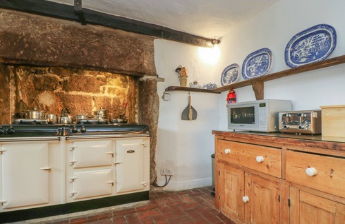 Sticklepath Cottage | HOLE FARM, pet friendly, character holiday cottage in Chagford