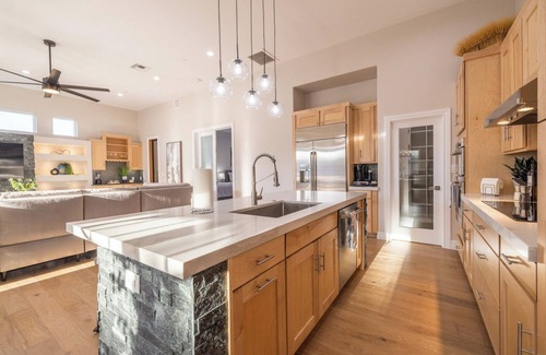 Fountain Hills House | Hole-in-One Getaway: Swim, Golf & Unwind!