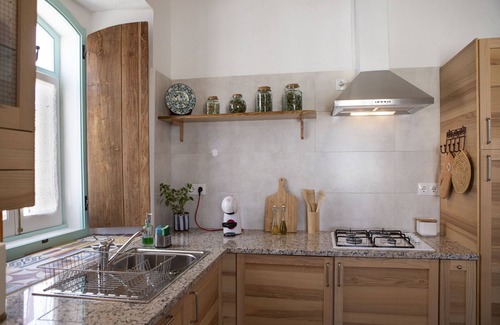 Silves House | Holiday Home 'Casa Da Portela' with Wi-Fi