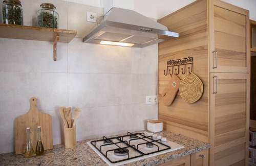 Silves House | Holiday Home 'Casa Da Portela' with Wi-Fi