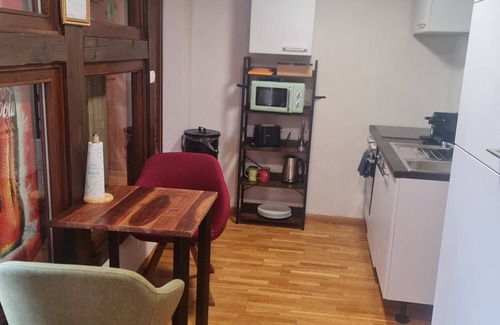 Burkheim Apartment | Holiday Apartment 'Merlot' with Private Terrace and Balcony