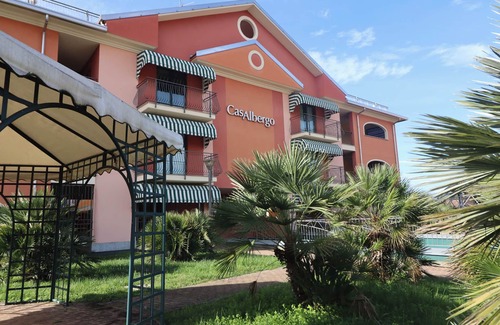 Castelletto Sopra Ticino Apartment | Holiday apartment with balcony