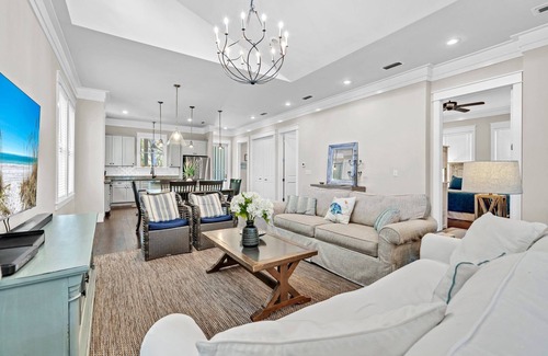 Seacrest House | Holiday 30A at Magnolia Cottages