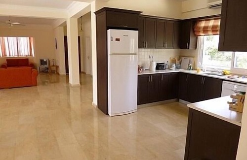 Yesiltepe Villa | Holiday 4 Bedroom Home /Private Pool, Mountain/Sea Views, Sleeps 8