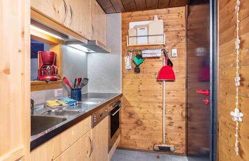 Kaisershaus Apartment | Holiday Apartment Herzogenhorn with Mountain View, Private Terrace and Wi-Fi