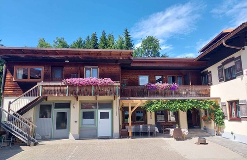 Immenstadt im Allgaeu Apartment | Holiday apartment with covered balcony
