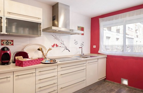 Jerez de la Frontera Apartment | Holiday Apartment "El Refugio" with Wi-Fi & Terrace