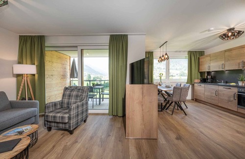Seblas Apartment | Holiday apartment with balcony and heating
