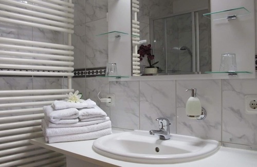 Delliehausen Apartment | holiday apartment/apt. for 2 guests with 60m² in Uslar-Delliehausen (172950)