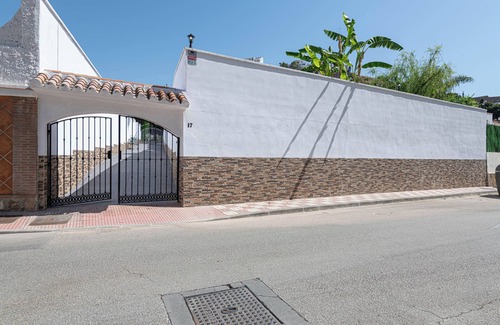 Torre de Benagalbon House | Holiday Apartment Rincon by Solaga