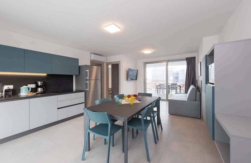 Lignano Sabbiadoro Apartment | Holiday apartment with balcony and air conditioning